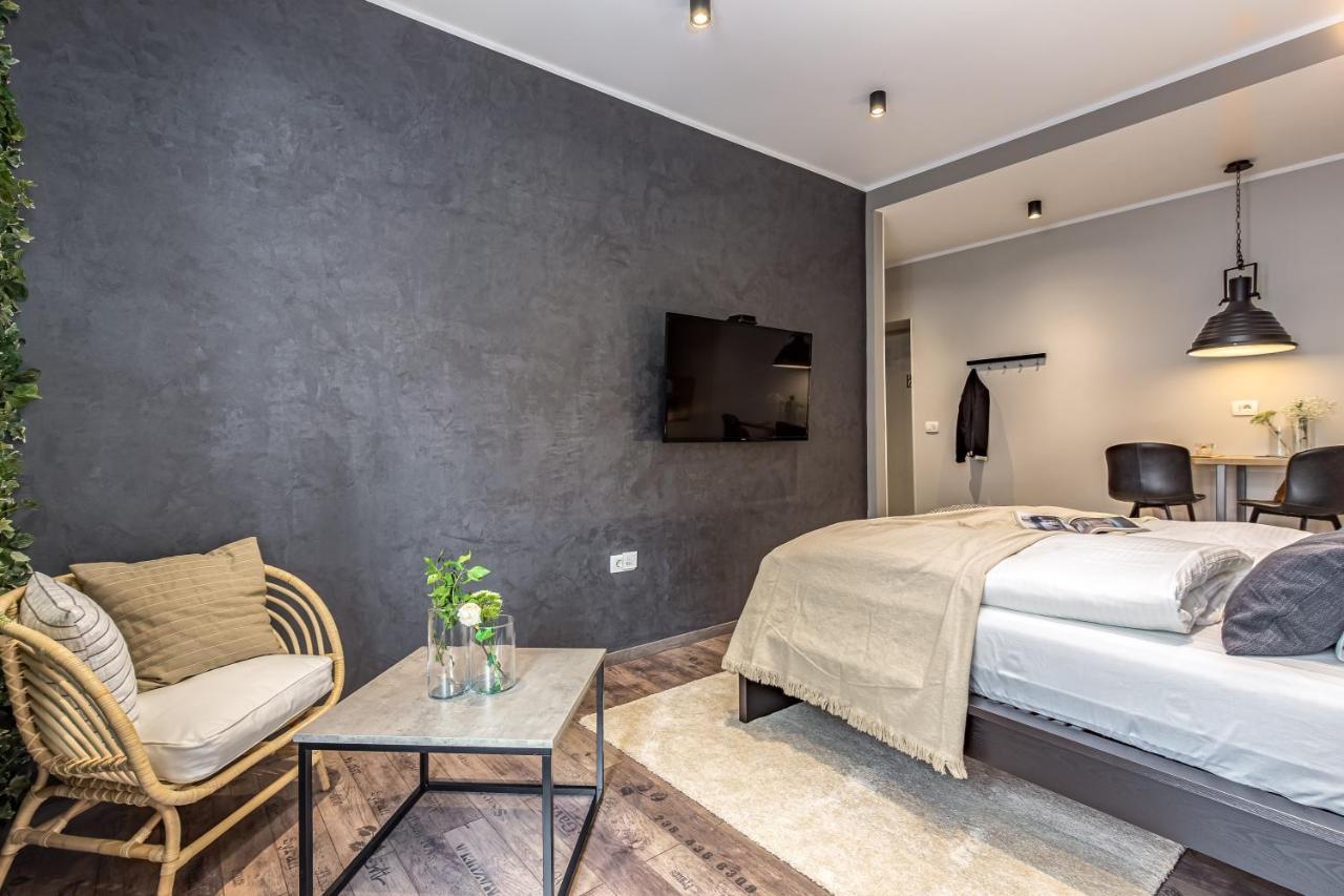 Number 1 Apartments Rijeka Bagian luar foto